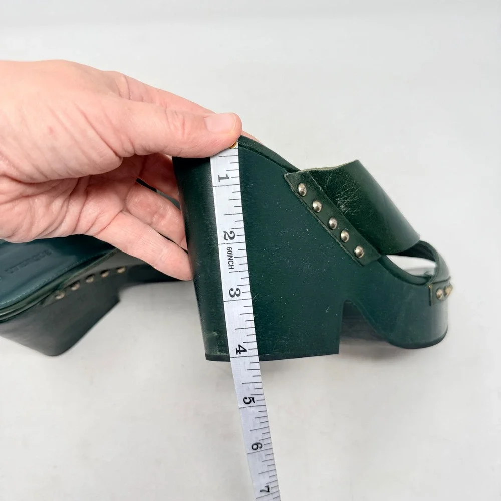 Uterque‎ Green Leather Platform Clog Sandals Studded Wood Heel EU 38 US 8